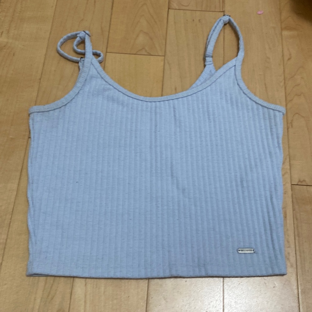 NWOT Hollister Cropped Tank Top